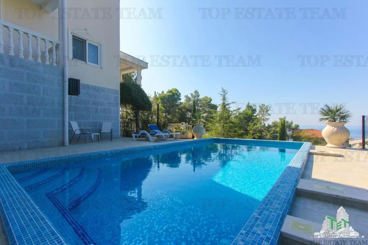 Villa for Sale in Bar, Montenegro - foto 3