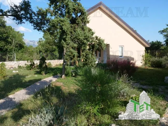 Villa en Venta en Kotor, Montenegro - foto 4