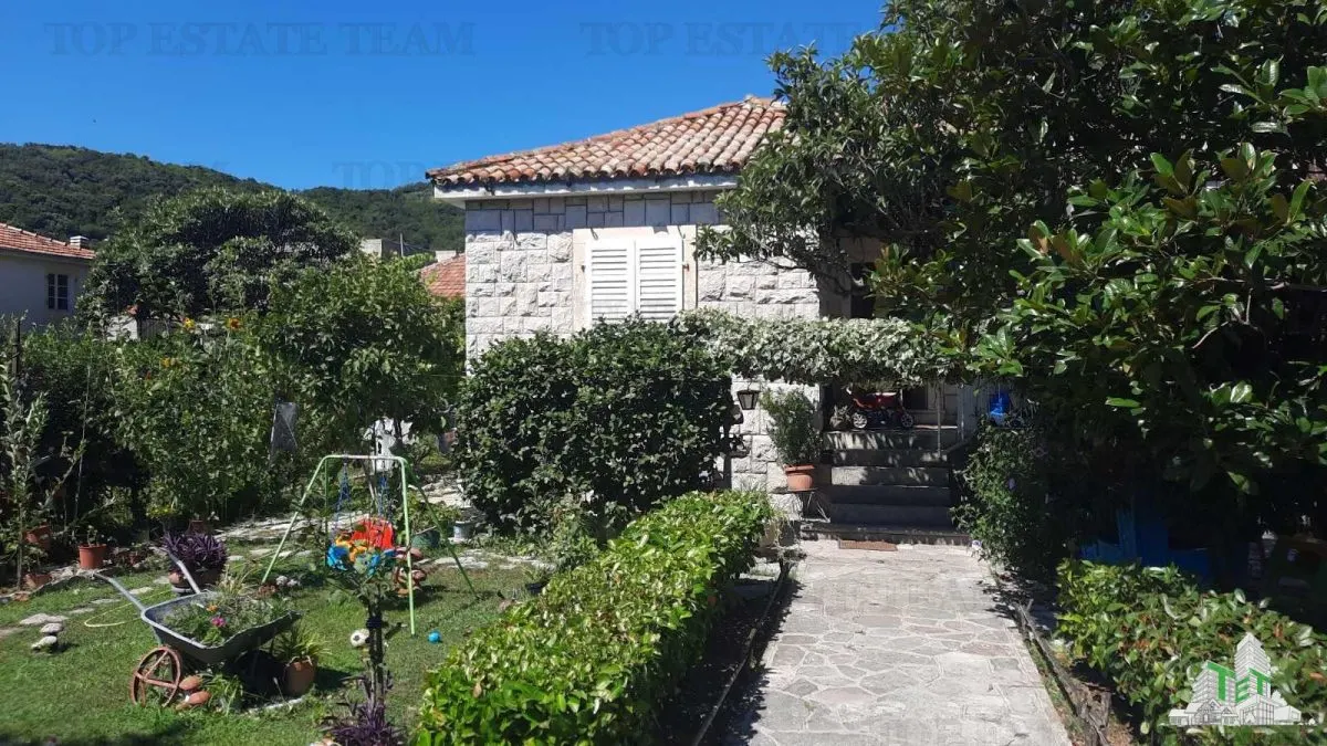 Villa en Venta en Herceg-Novi, Montenegro - foto 3