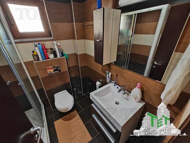 Apartamento en Venta en Tivat, Montenegro - foto 9