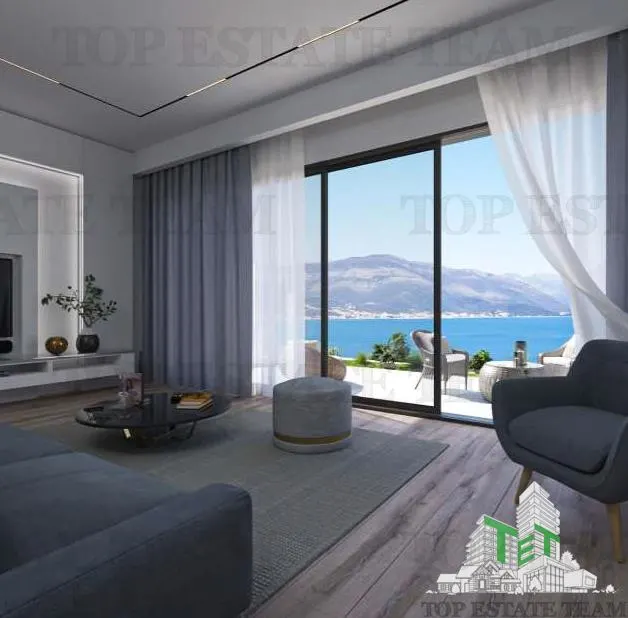 Apartamento en Venta en Tivat, Montenegro - foto 2