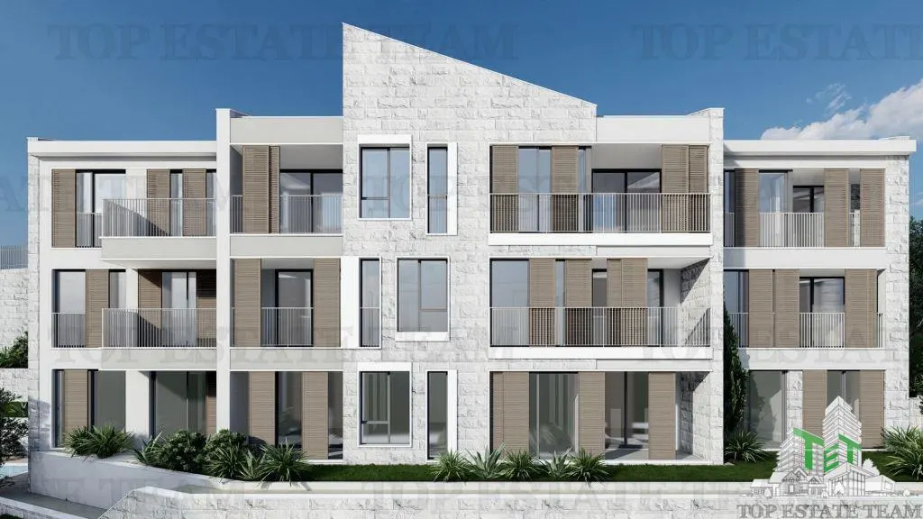Apartamento en Venta en Budva, Montenegro - foto 2