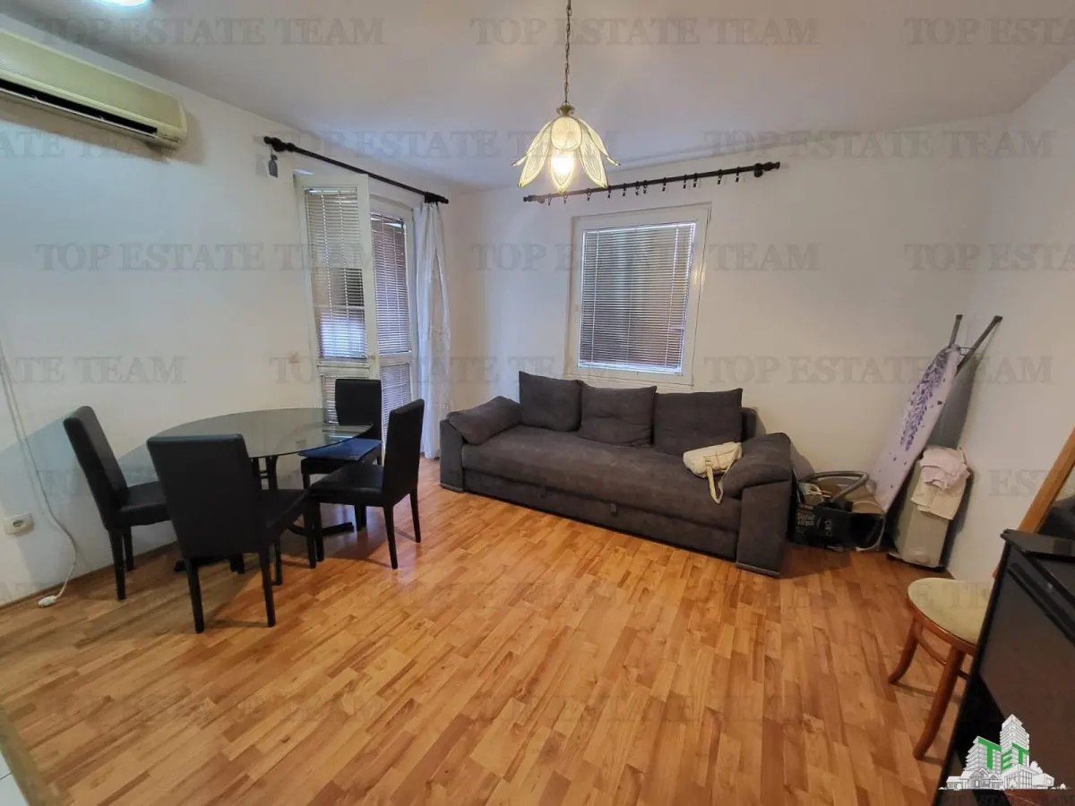 Apartamento en Venta en Budva, Montenegro - foto 1