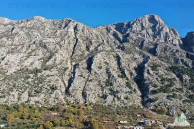 Teren de vanzare in Kotor Muntenegru - foto 6