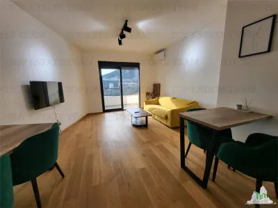 Apartamento en Venta en Budva, Montenegro - foto 5