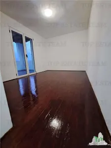 Apartamento en Venta en Budva, Montenegro - foto 5