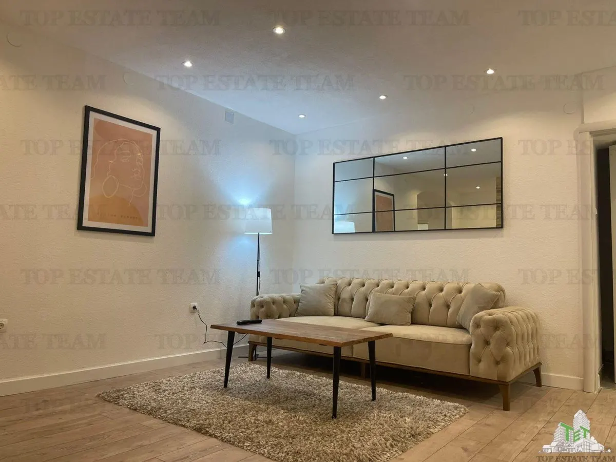 Apartamento en Venta en Herceg-Novi, Montenegro - foto 2