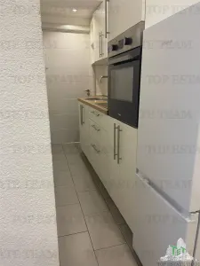 Apartamento en Venta en Herceg-Novi, Montenegro - foto 4
