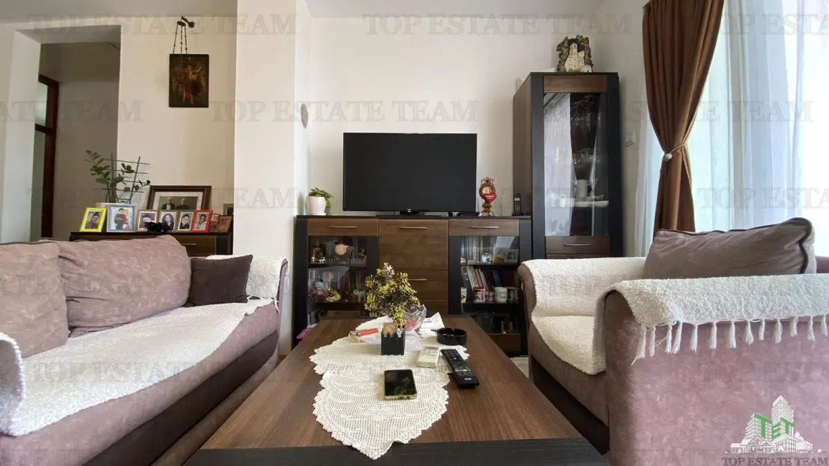 Apartamento en Venta en Budva, Montenegro - foto 4