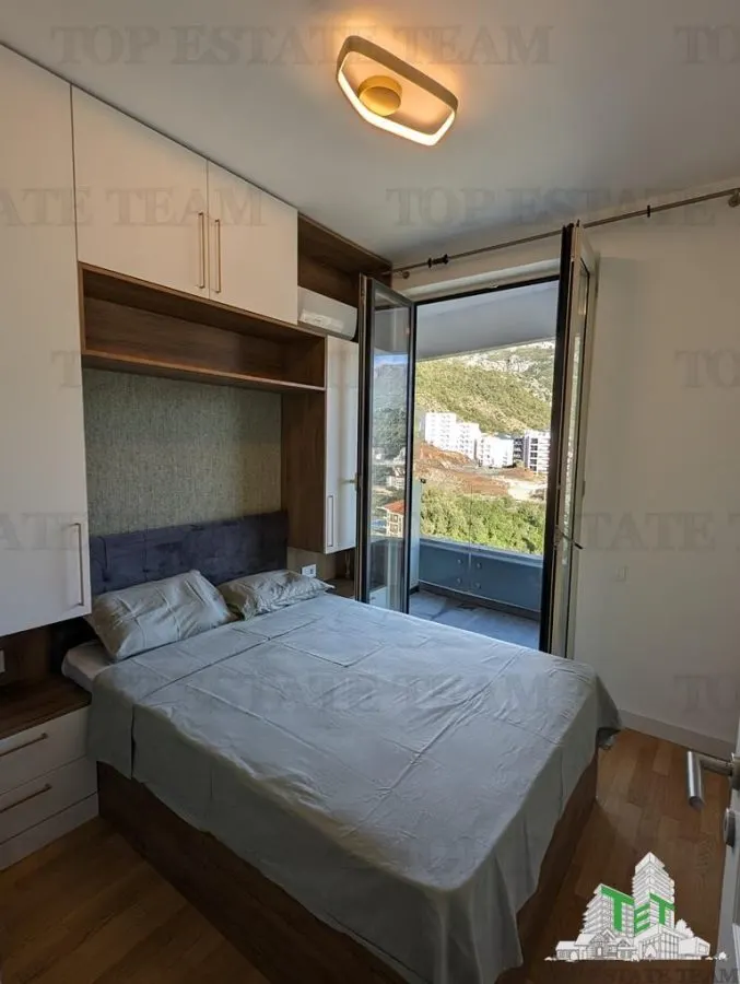 Apartamento en Venta en Budva, Montenegro - foto 6