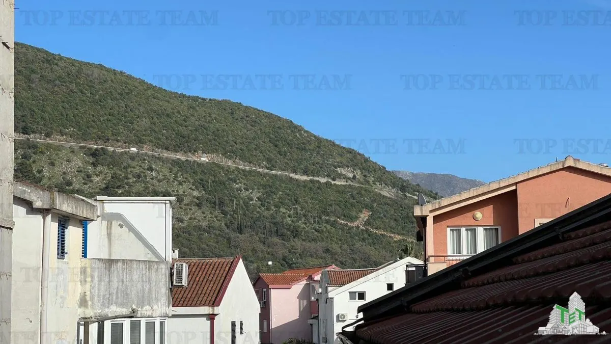 Apartamento en Venta en Budva, Montenegro - foto 7