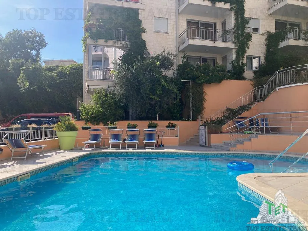 Apartamento en Venta en Budva, Montenegro - foto 8