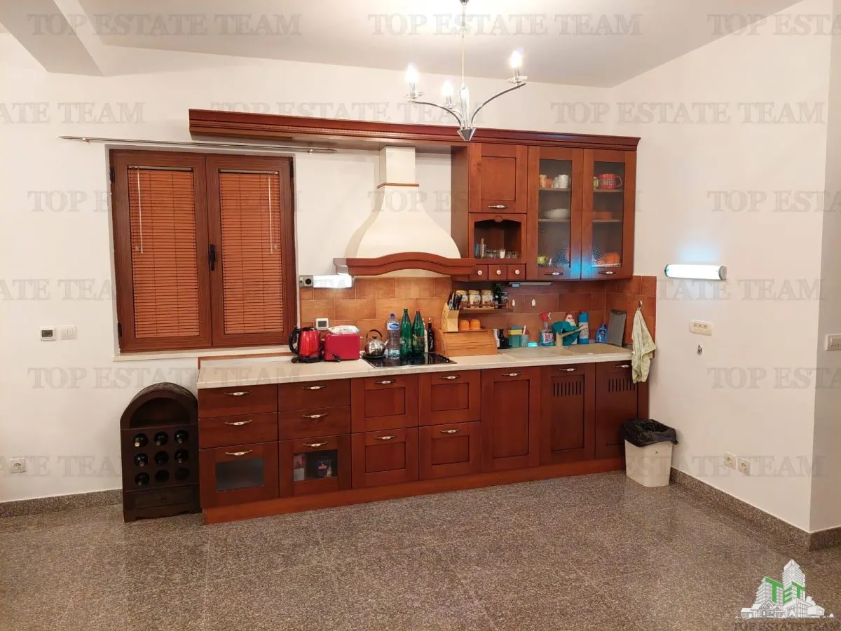 Casa de vanzare in Herceg-Novi Muntenegru - foto 6