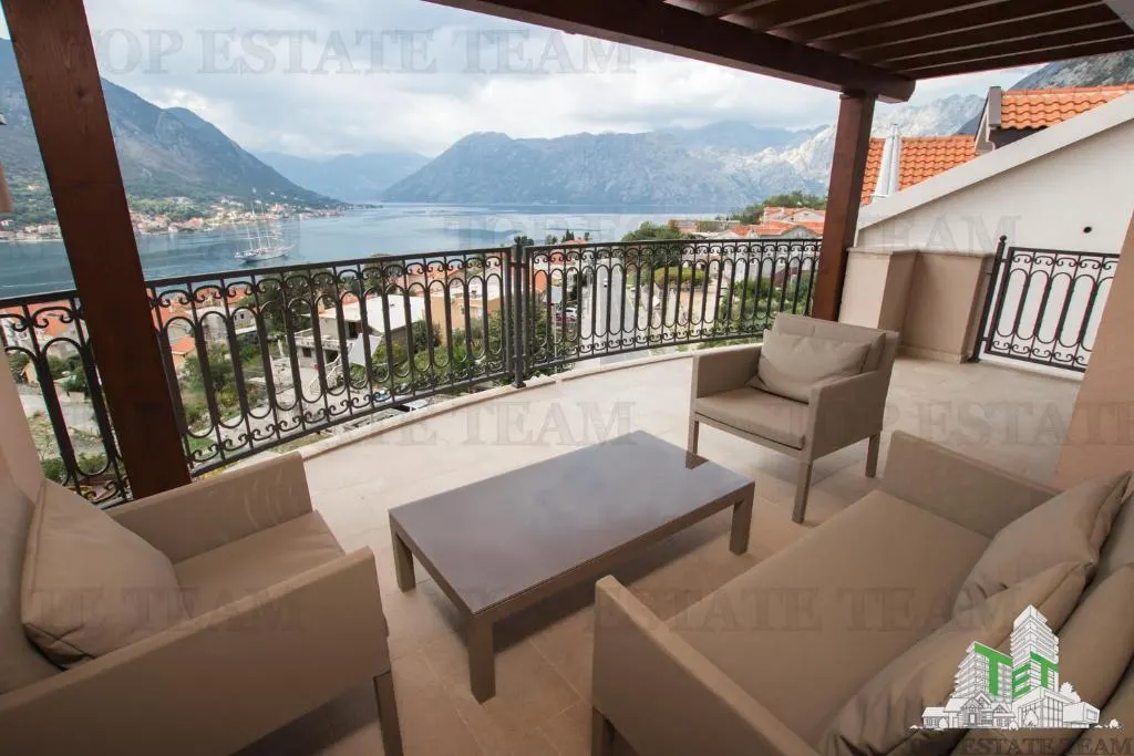 Vila de vanzare in Kotor Muntenegru - foto 4