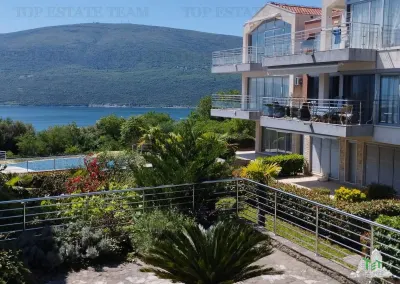 Apartament de vanzare in Herceg-Novi Muntenegru - foto 2