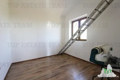 Villa en Venta en Tivat, Montenegro - foto 15