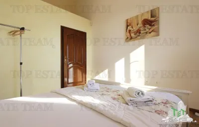 Villa en Venta en Tivat, Montenegro - foto 4