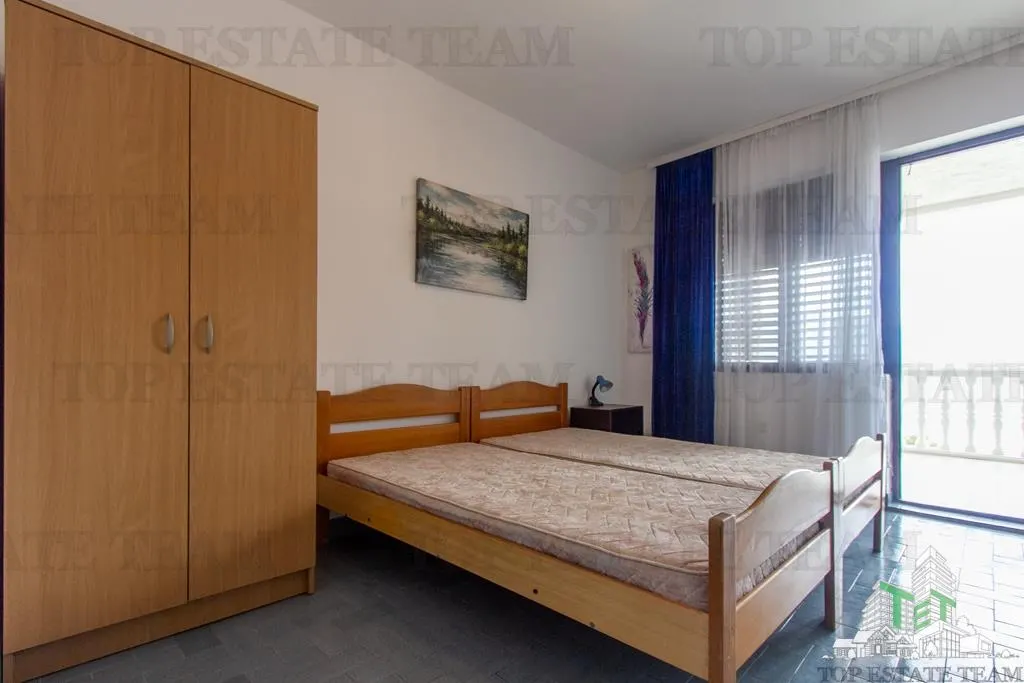 Villa en Venta en Tivat, Montenegro - foto 8