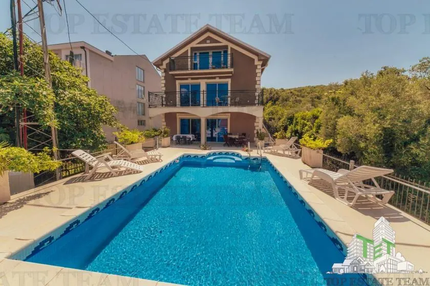 Casa de vanzare in Tivat Muntenegru - foto 3