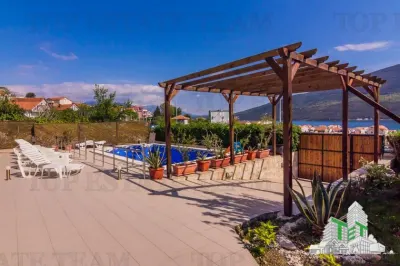 Vila de vanzare in Herceg-Novi Muntenegru - Djenovici