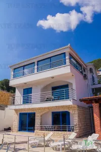 Villa en venta en Herceg-Novi, Montenegro - foto 4