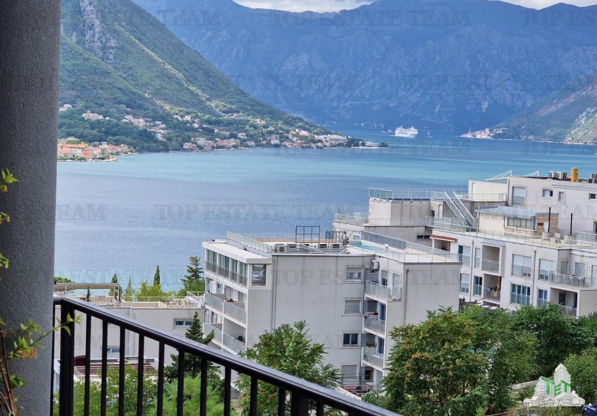 Apartament de vanzare in Kotor Muntenegru - Dobrota