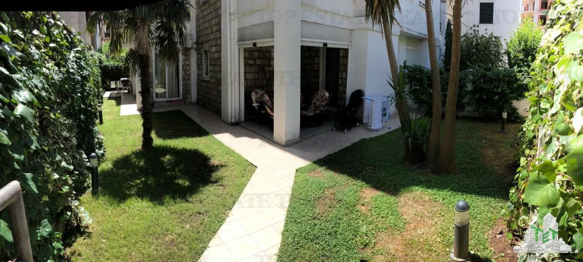 Apartment for Sale in Budva, Montenegro - foto 5