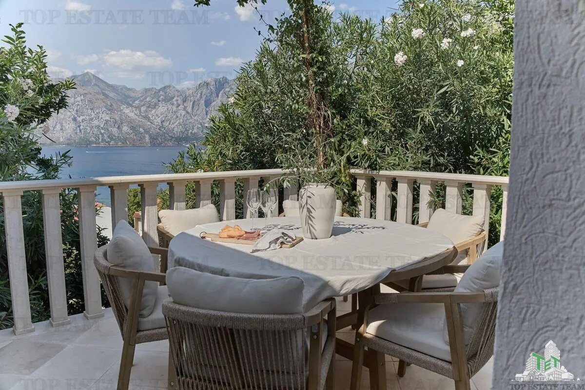 Vila de vanzare in Kotor Muntenegru - foto 9