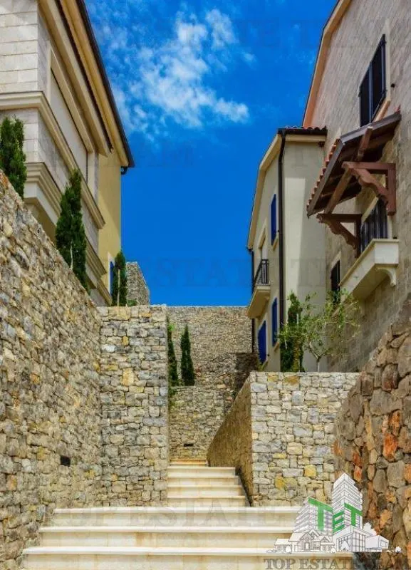 شقة للبيع في تيفات، الجبل الأسود - foto 18