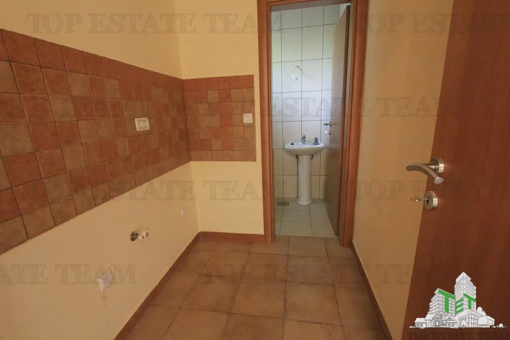 Apartment for Sale in Herceg-Novi, Montenegro - foto 4