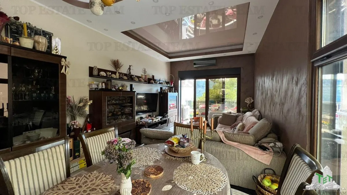 Villa for Sale in Herceg-Novi, Montenegro - foto 13