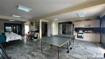 Villa for Sale in Herceg-Novi, Montenegro - foto 16