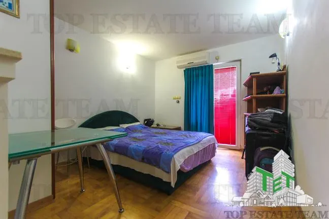 Apartment for Sale in Budva, Montenegro - foto 2