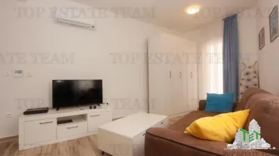 Apartamento en Venta en Budva, Montenegro - foto 4