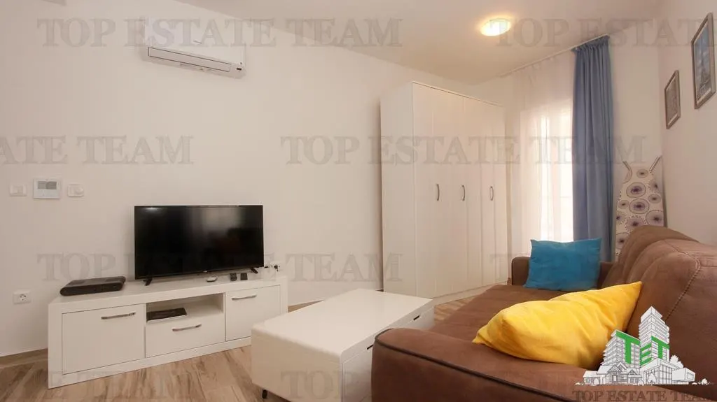 Apartamento en Venta en Budva, Montenegro - foto 4