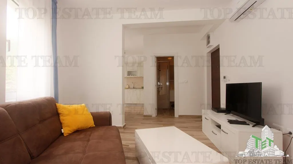 Apartamento en Venta en Budva, Montenegro - foto 5