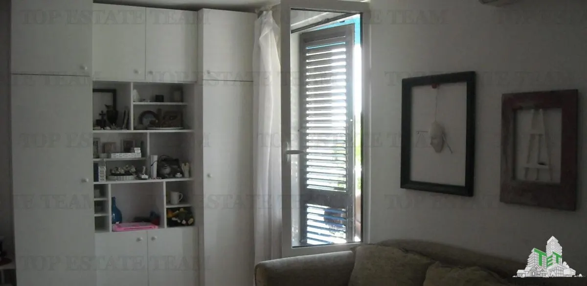 Apartamento en Venta en Herceg-Novi, Montenegro - foto 2