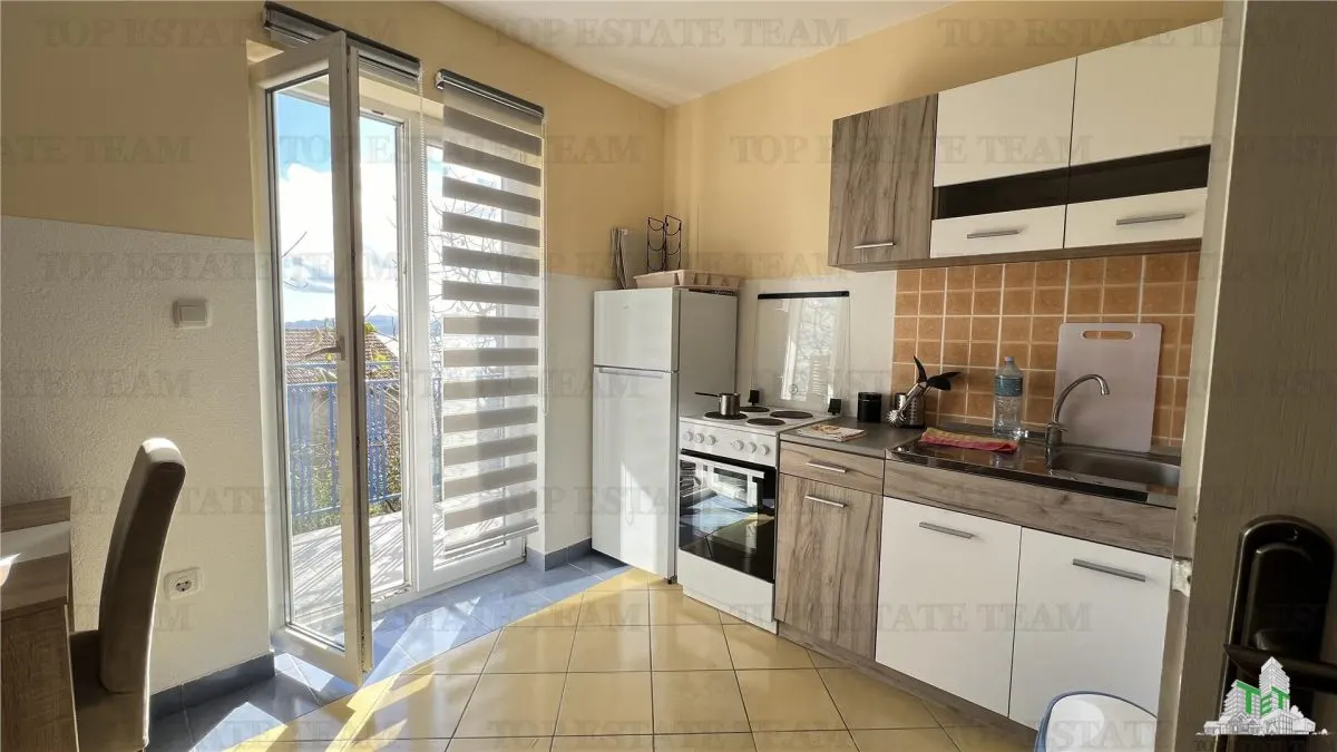 Apartment for Sale in Herceg-Novi, Montenegro - foto 4