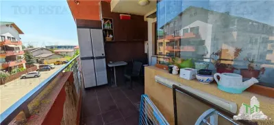 Appartement trois pièces avec distribution séparée Otopeni, 81 m² - foto 4