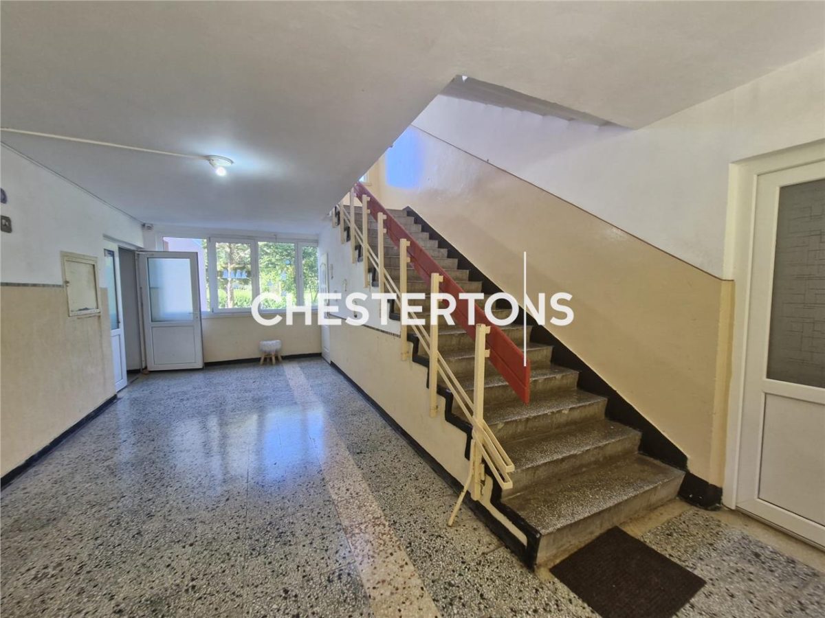 Apartment with 2 bedrooms for sale 35 sqm in Olimp, Central area - foto 17