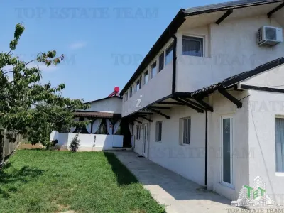 10-Bedroom Villa/Guesthouse, 23 August – Exceptional Opportunity - 23 August