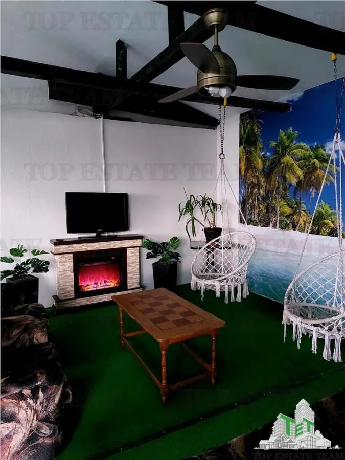 10-Bedroom Villa/Guesthouse, 23 August – Exceptional Opportunity - foto 16