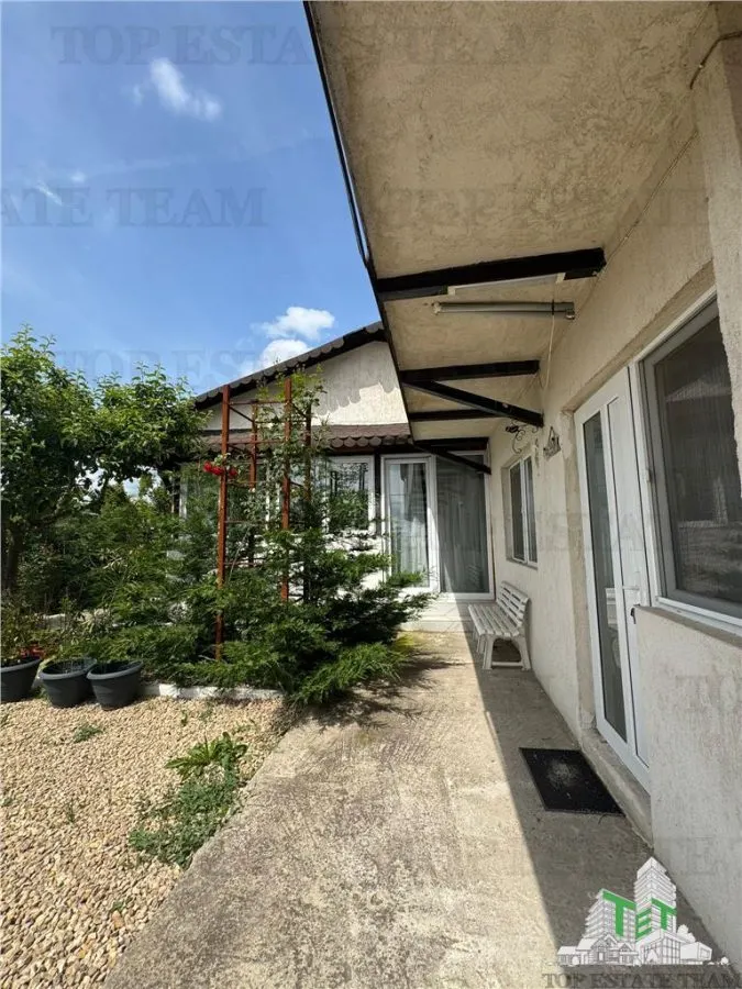 10-Bedroom Villa/Guesthouse, 23 August – Exceptional Opportunity - foto 24