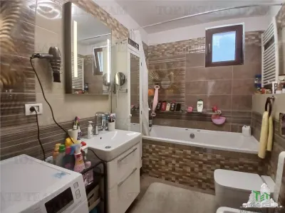 Elegant Spacious Villa with Private Garden 500 sqm, Popesti Leordeni - foto 14