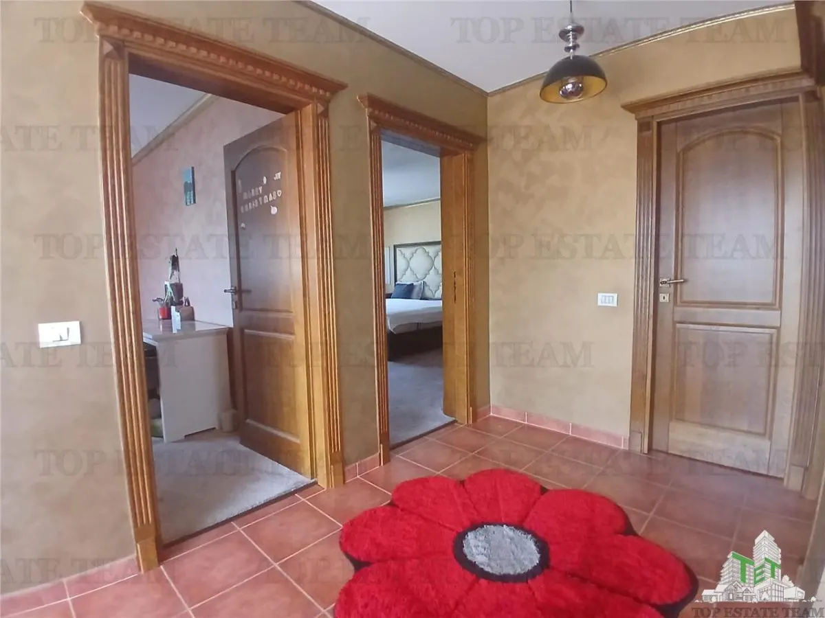 Elegant Spacious Villa with Private Garden 500 sqm, Popesti Leordeni - foto 9