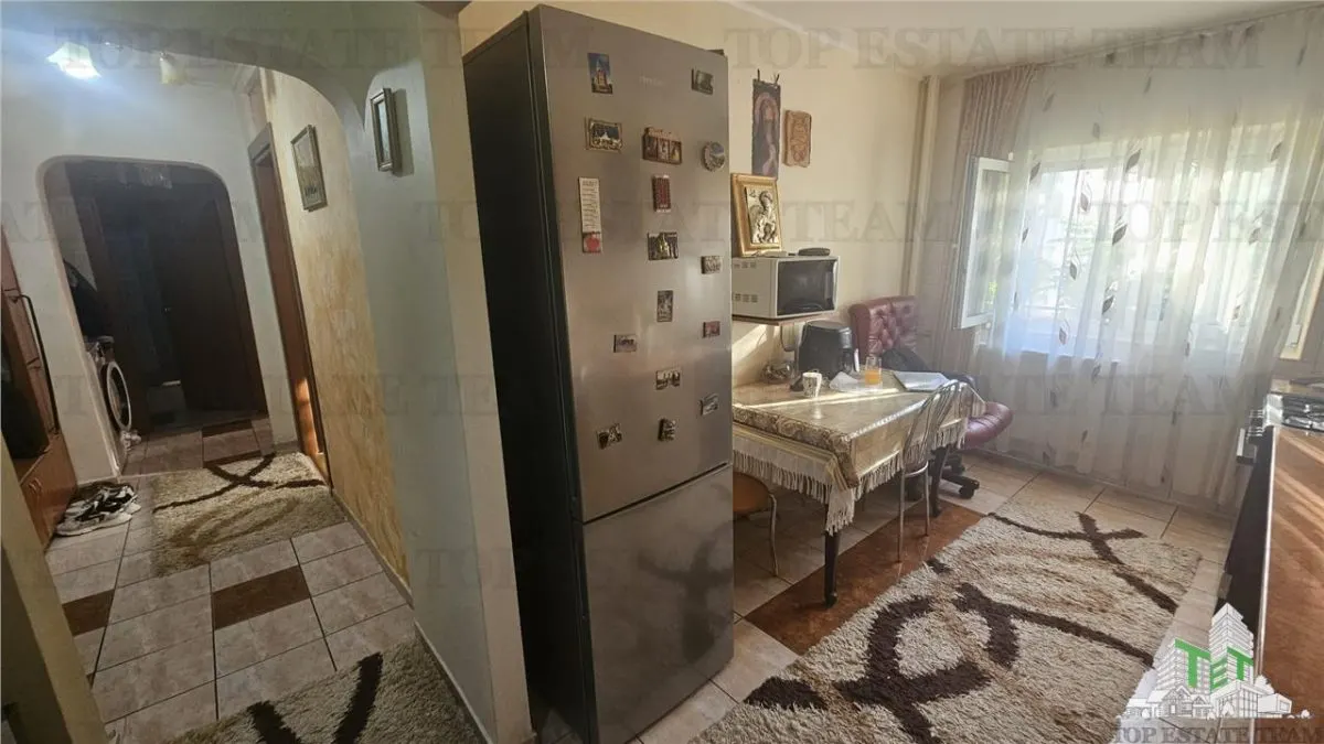 Appartement 4 Chambres, Immeuble '80, Station Metro Crângași - foto 1