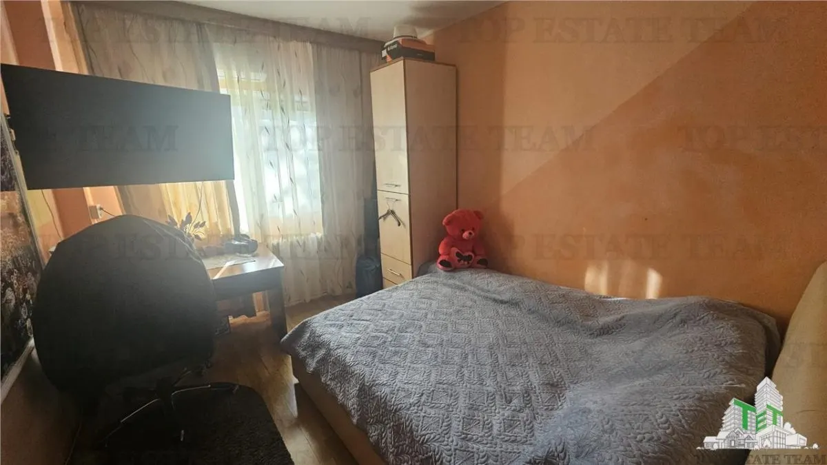 Appartement 4 Chambres, Immeuble '80, Station Metro Crângași - foto 6