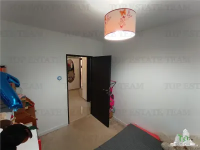 Appartement Moderne 4 Chambres, Immeuble Réhabilité, 75 sqm, RDC/4, Zone Ozana - foto 12
