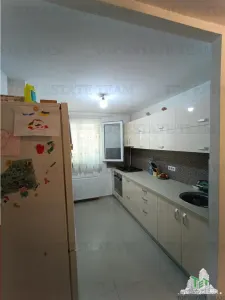 Appartement Moderne 4 Chambres, Immeuble Réhabilité, 75 sqm, RDC/4, Zone Ozana - foto 10