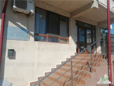 Three-Bedroom Apartment to Let in Voluntari - Voluntari